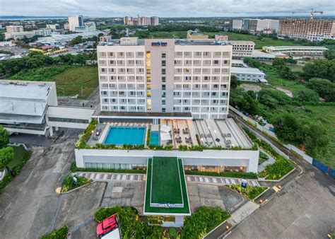 parkinn+by+radisson+iloilo|the park inn by radisson.
